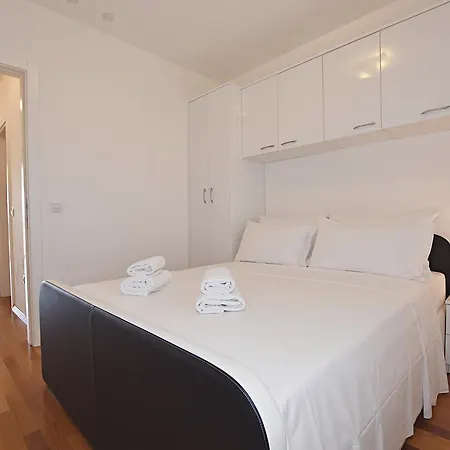 Daire Luxury Two Bedroom Zadar